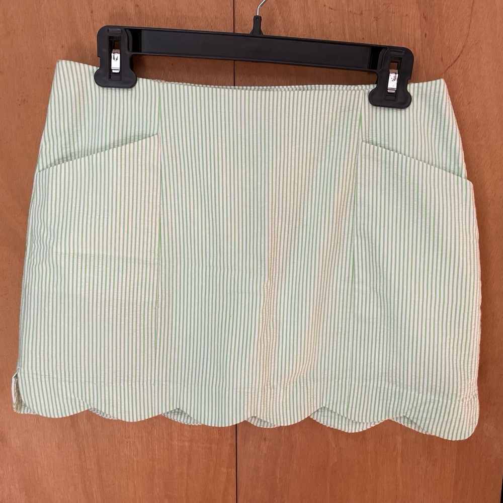 NWT Lilly Pulitzer Limeade Green & White Seersucker Striped Scalloped Skort sz 2